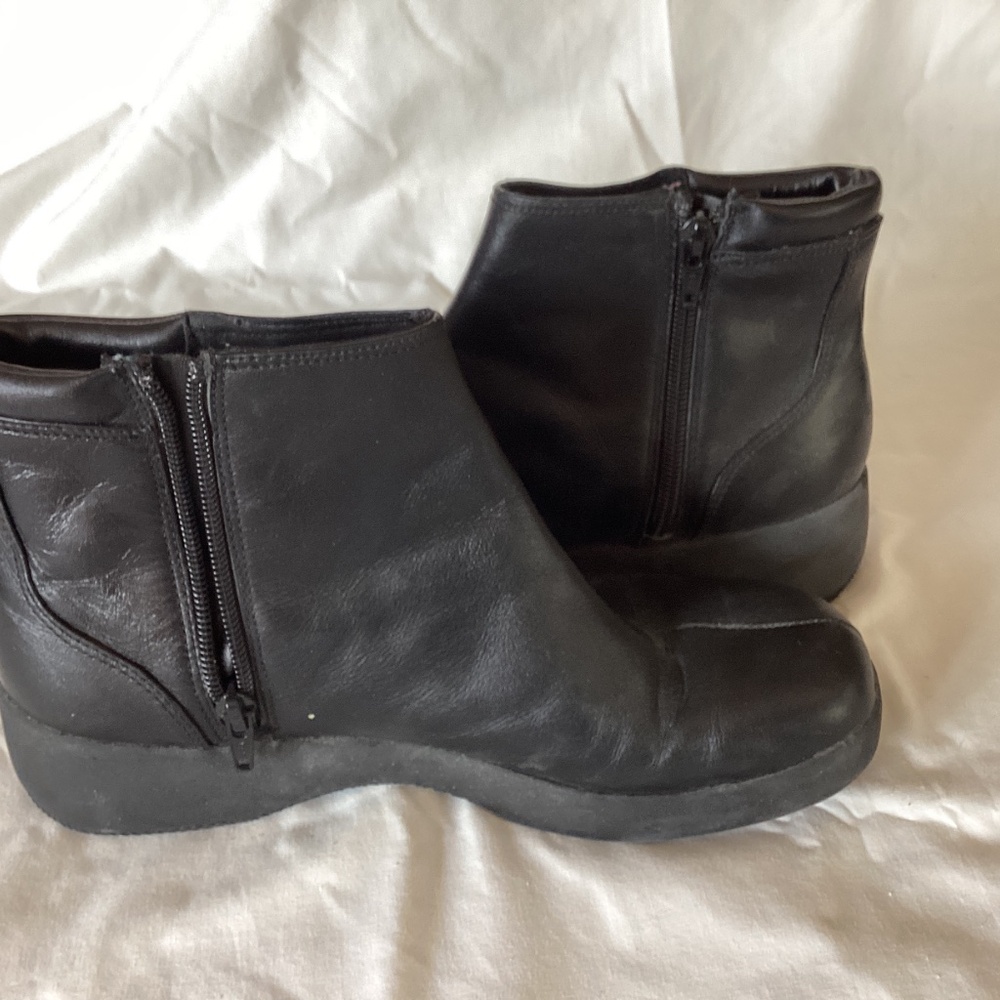 Keds high top zippered comfort shoes size 7.5 - Picture 2 of 4